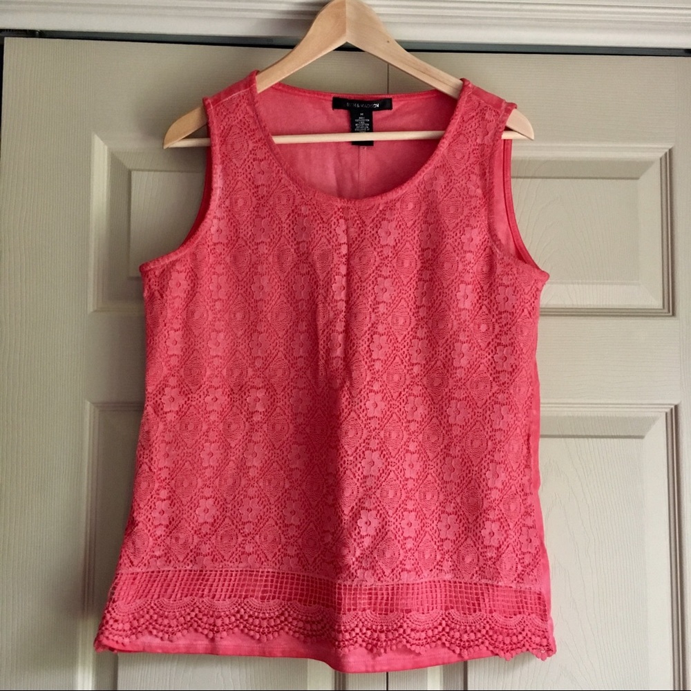Salmon lace tank top NWOT